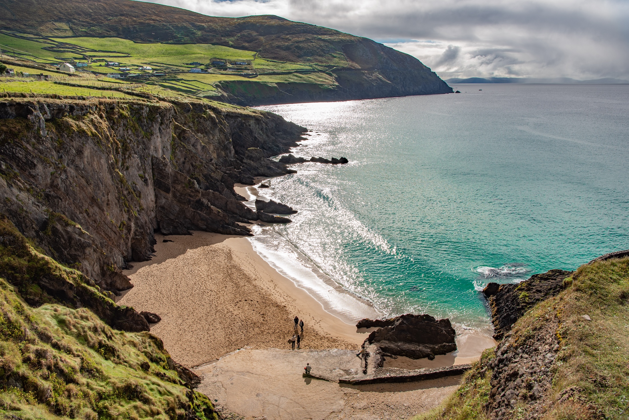 Ook dit is Ierland: het goudgele zandstrand van Coumeenoole Beach