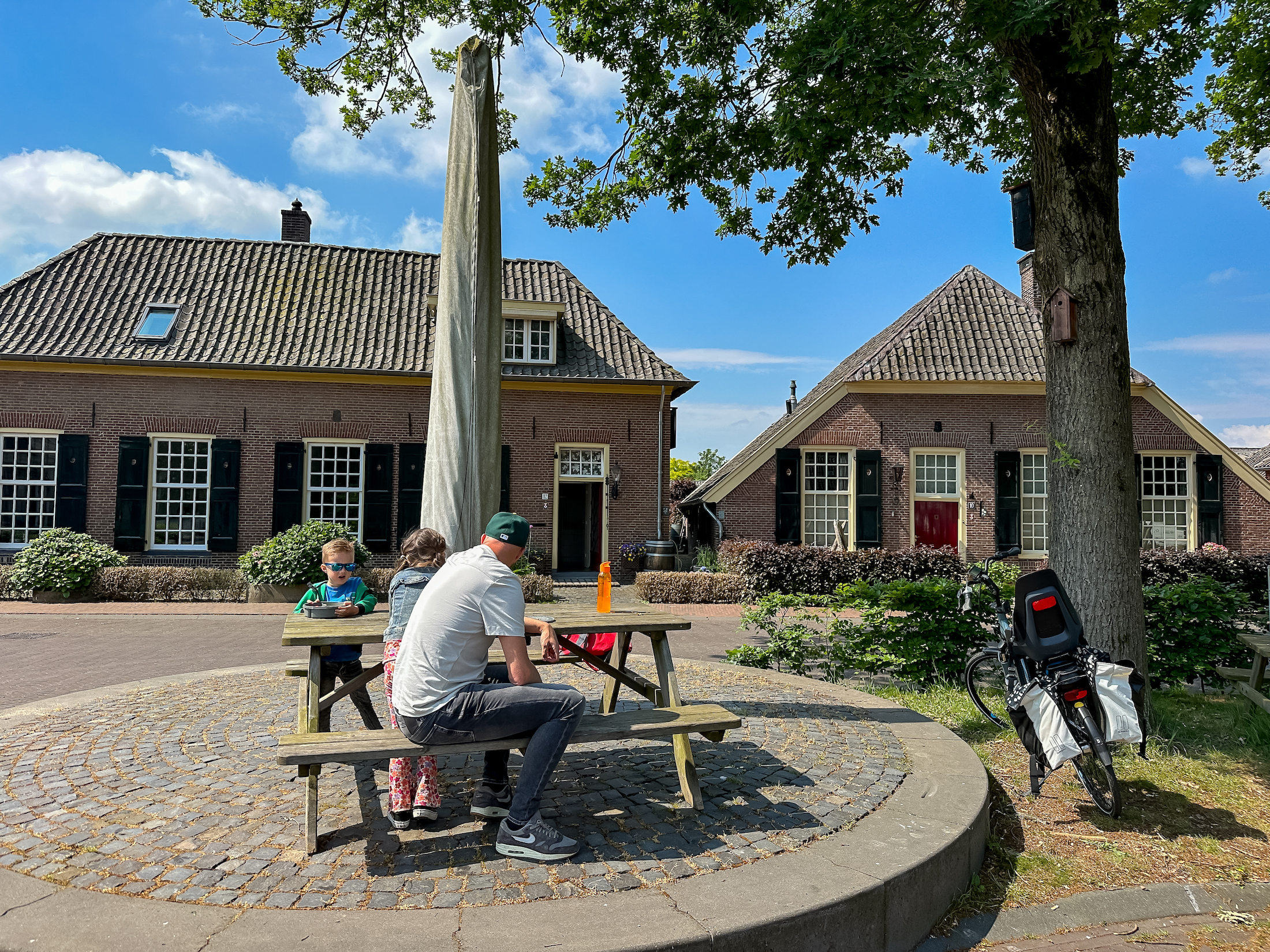 Je vindt rondom Doetinchem leuke kleine dorpjes voor een tussenstop tijdens het wandelen of fietsen