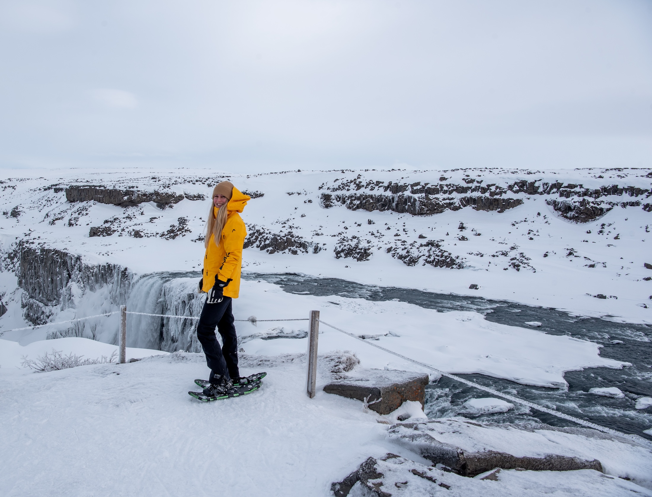 We gaan op sneeuwschoenen naar Dettifoss