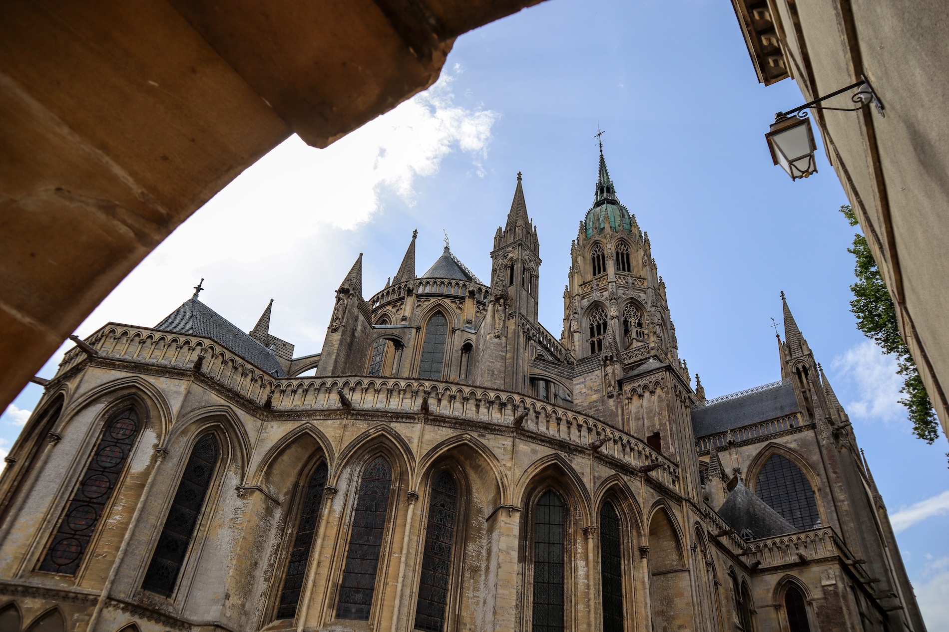 De prachtige stad Bayeux mag je niet missen