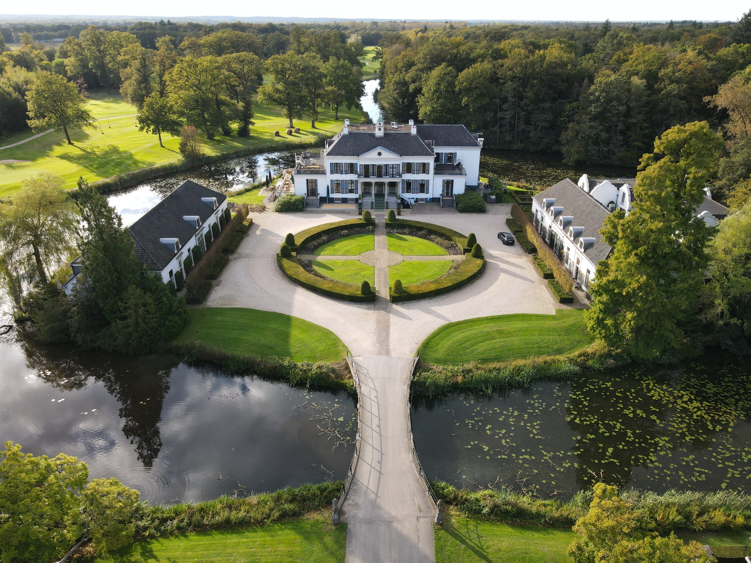 Het statige Kasteel Engelenburg.