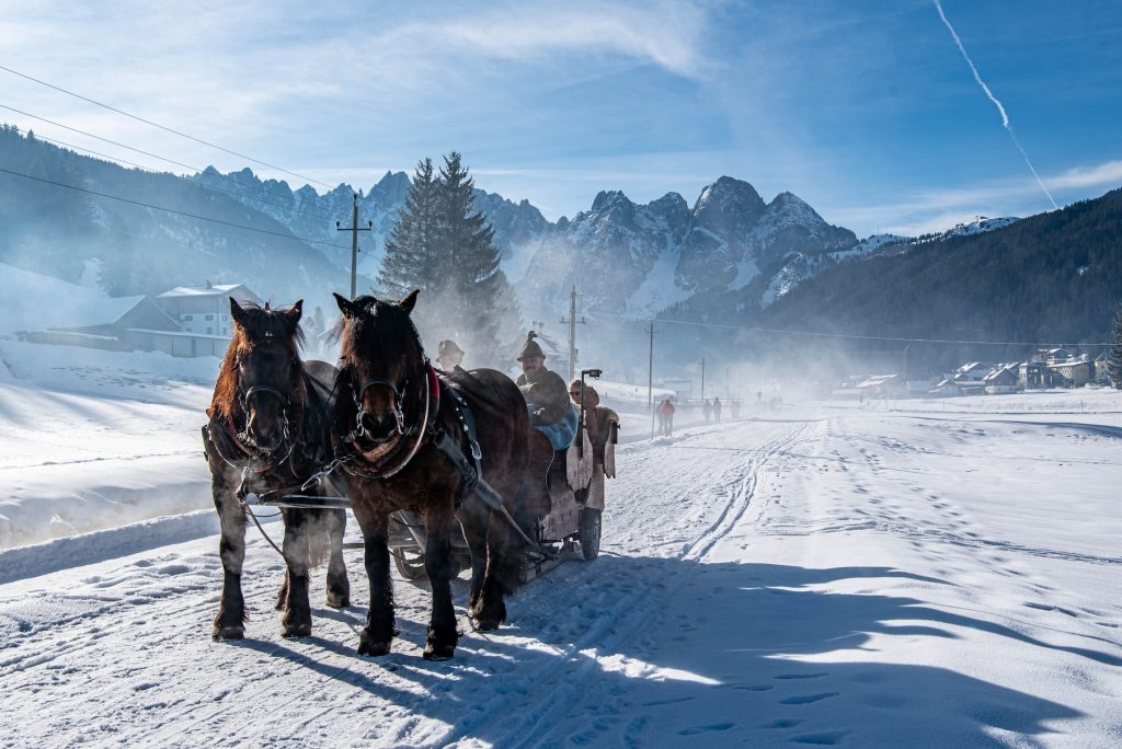 Een romantische tocht met de arrenslee door een winters decor