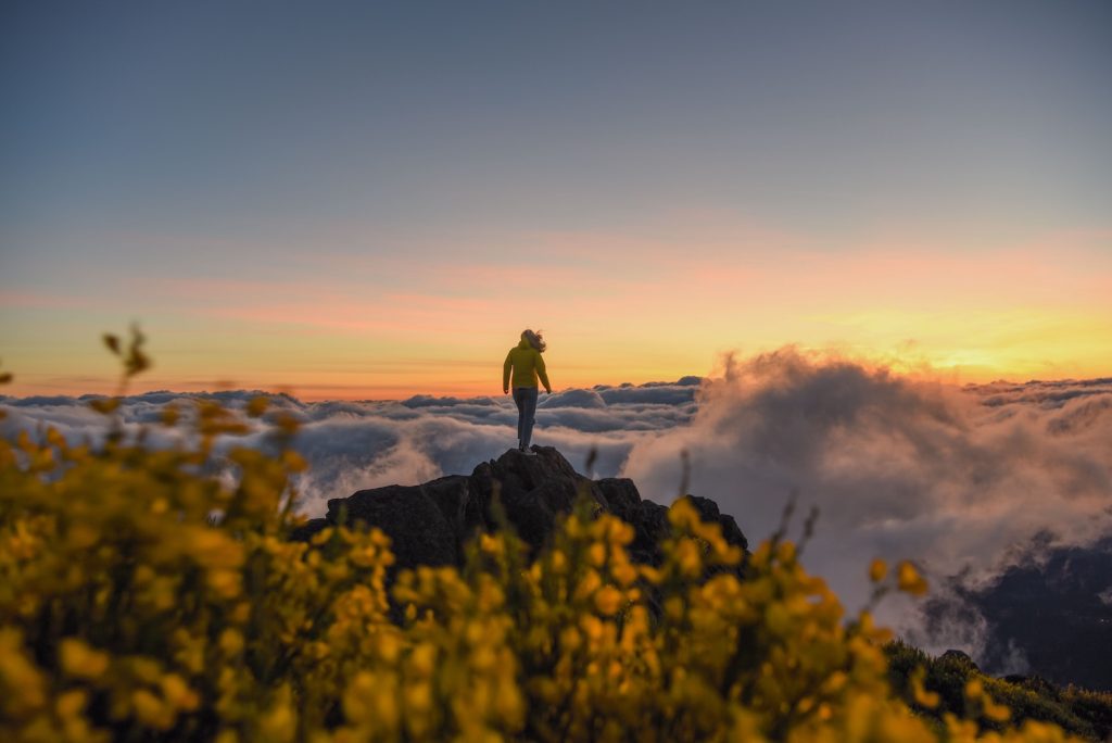 Zonsopkomst op Madeira in de bergen