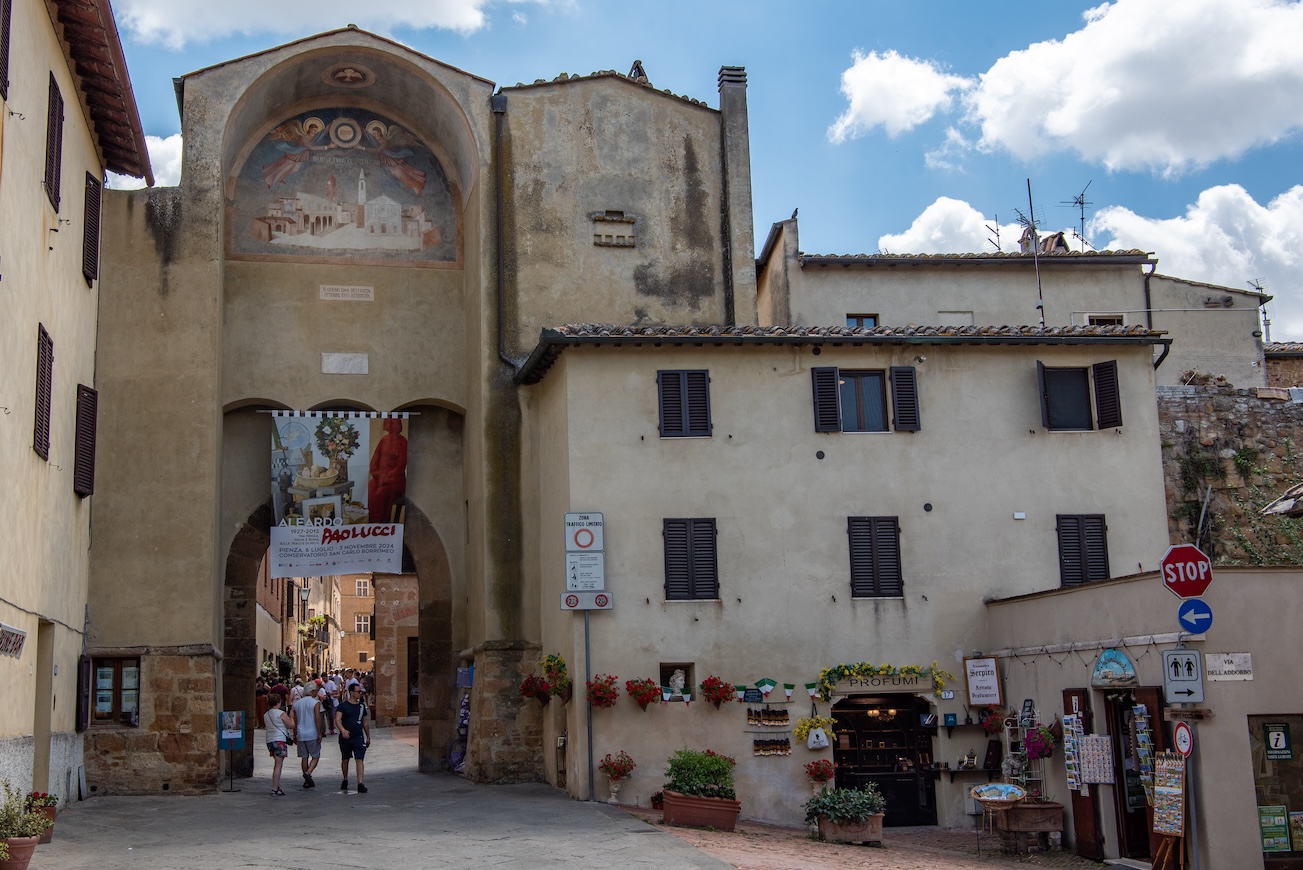 Oude stadspoorten in Pienza