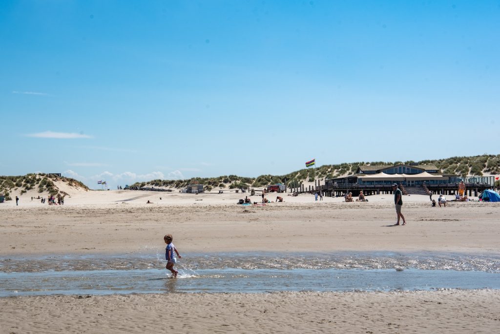 Strand in de zomer op Terschelling